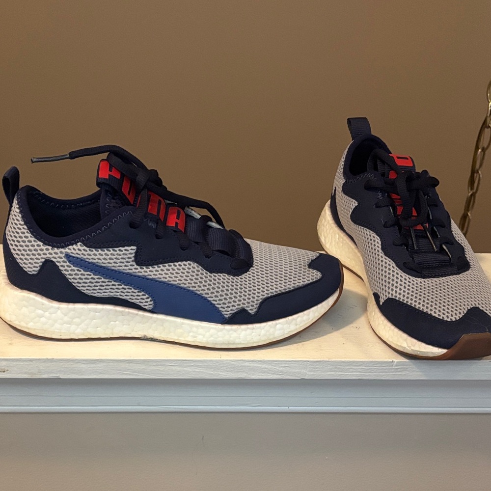 Puma Men's Blue and Gray Athletic Sneakers